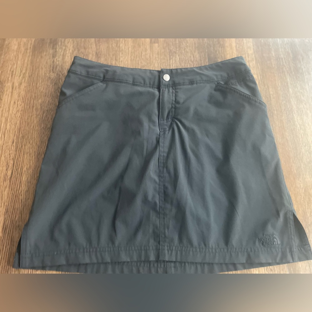 The North Face Black Skort - Size 6